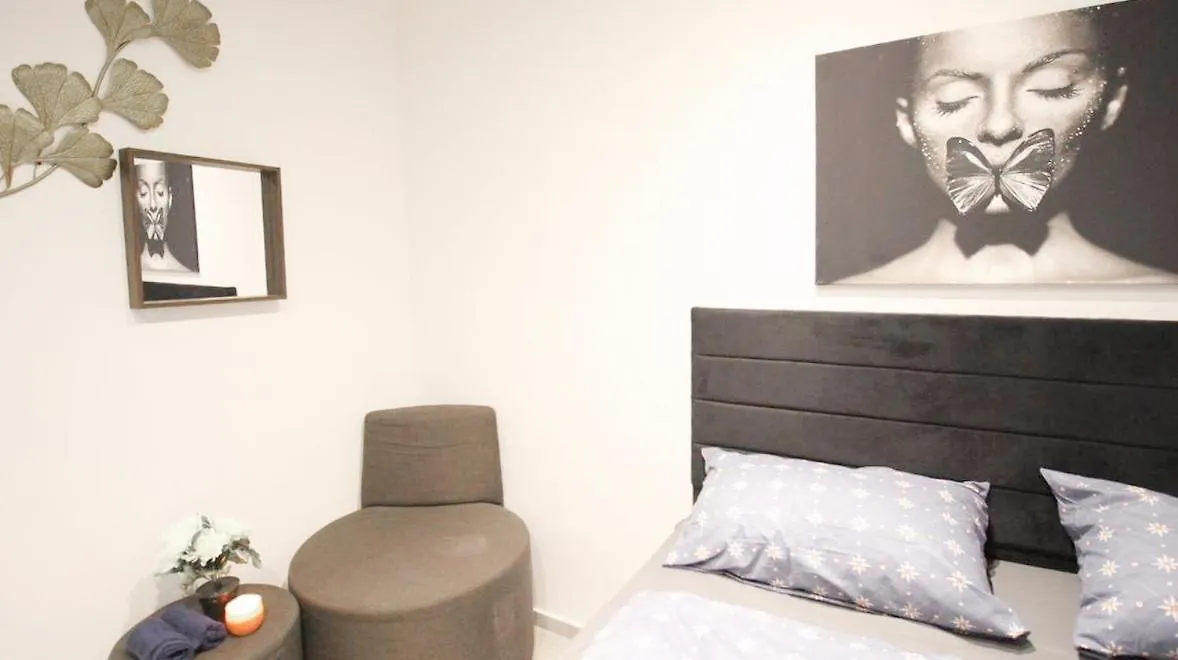 Homestay Comfortable Rooms In Akh Area Vienna