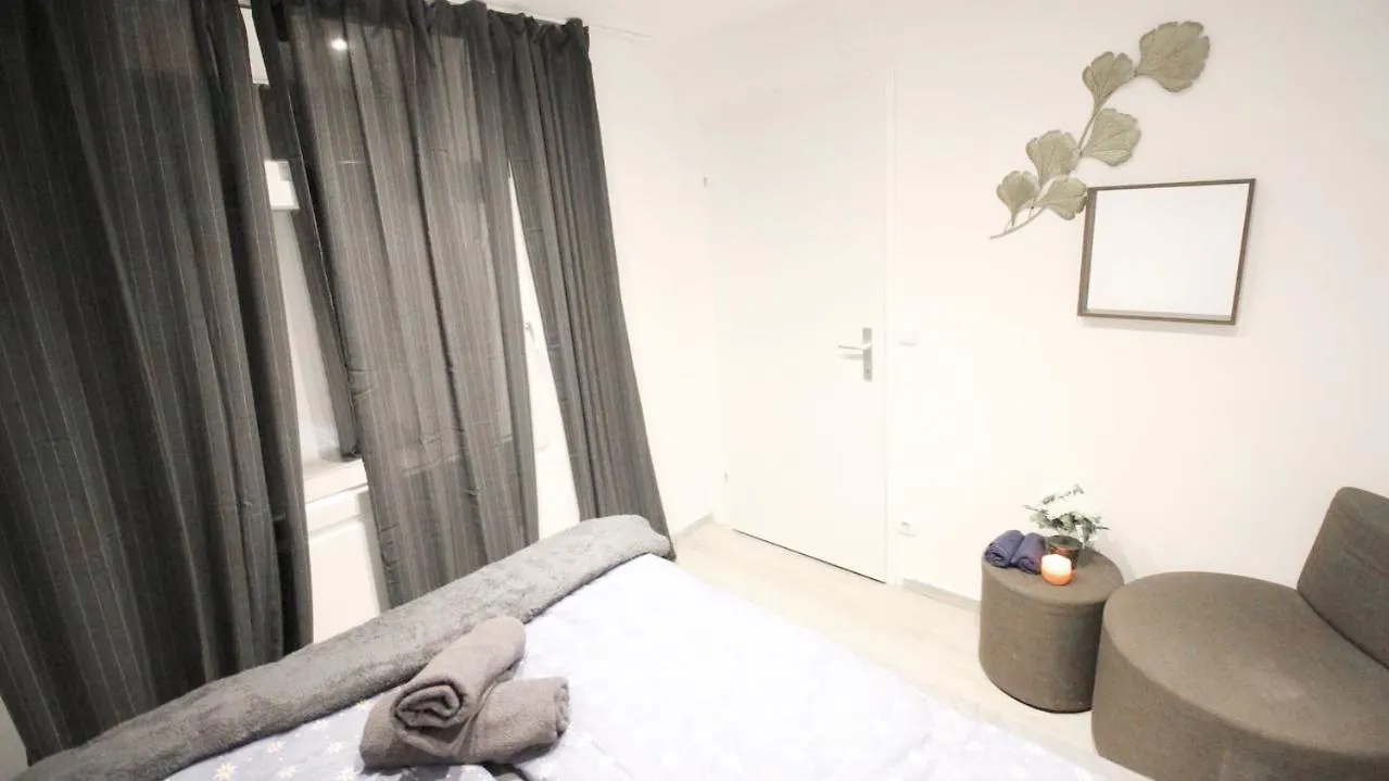 Comfortable Rooms In Akh Area Vienna Homestay