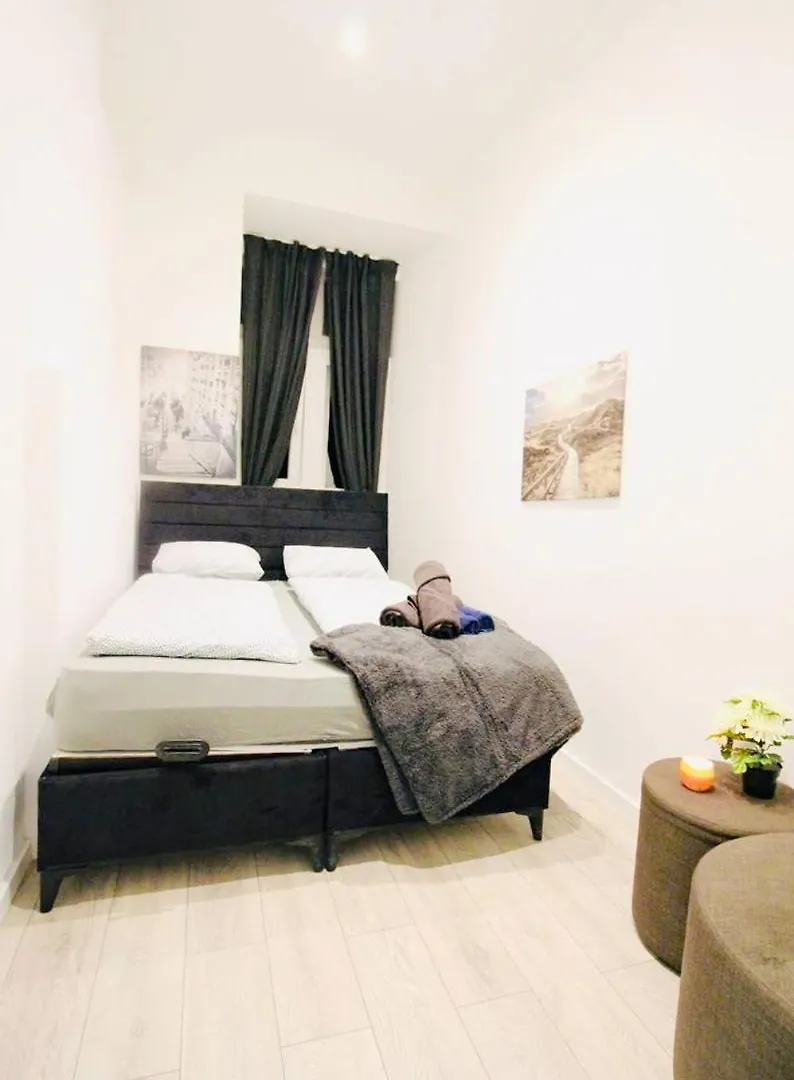 Comfortable Rooms In Akh Area Vienna Homestay