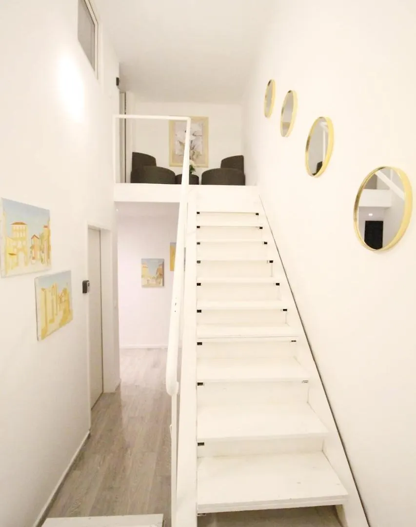 Comfortable Rooms In Akh Area 비엔나 0*,  오스트리아