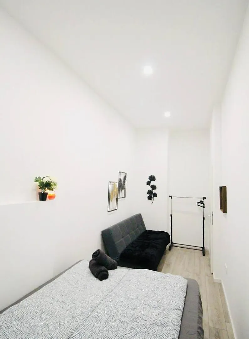 Comfortable Rooms In Akh Area Vídeň